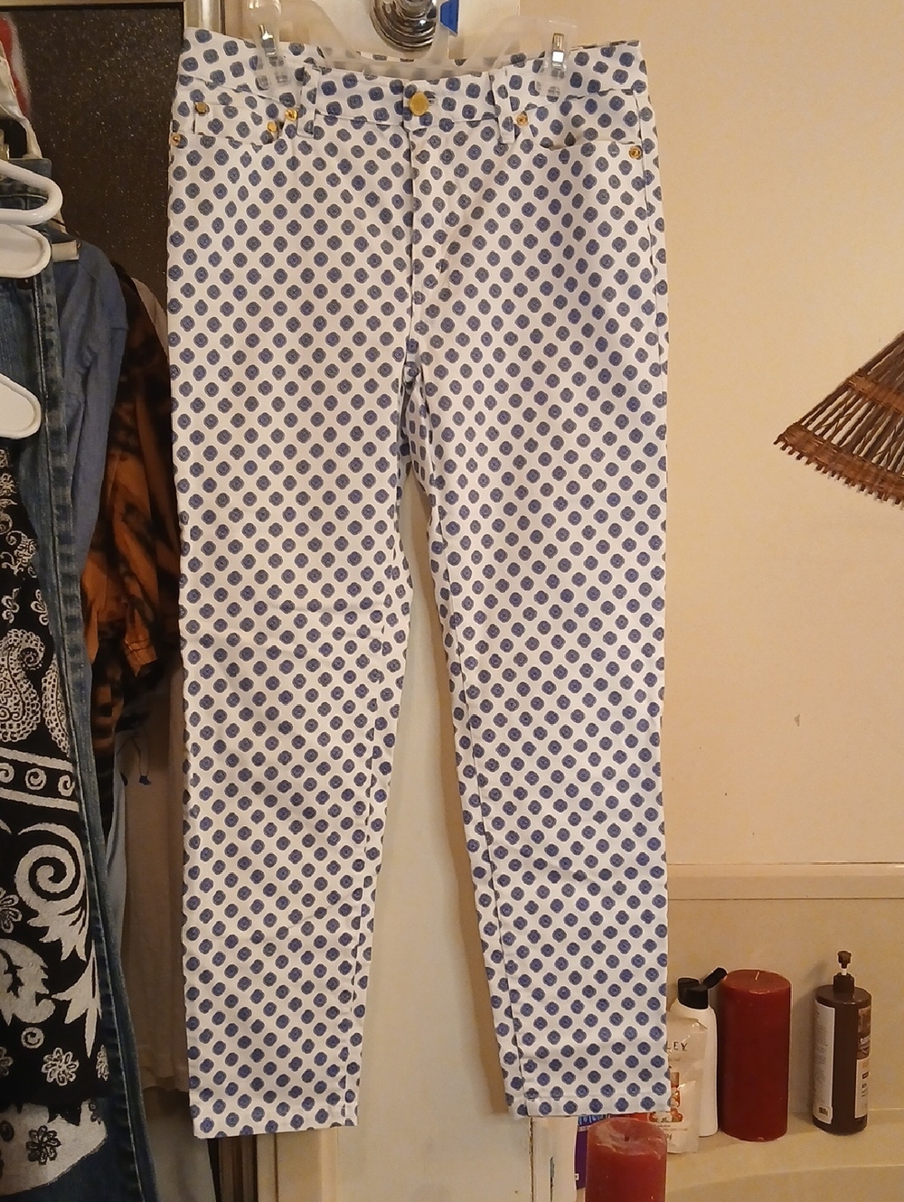 Michael Kors White Pants with Blue Floral Dot Print, Sz.4